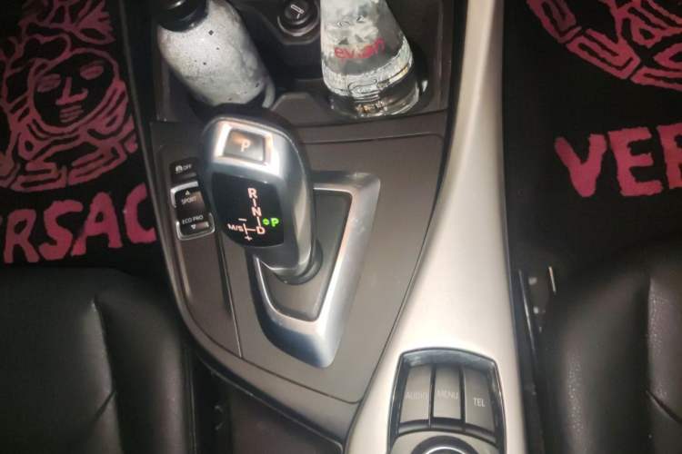Used BMW 2 Series 2015 218i Convertible Coupe Gear Lever