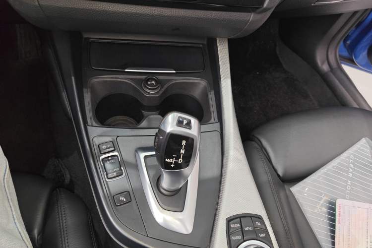Used BMW 2 Series 2015 220i Convertible Coupe M Sport Edition Gear Lever