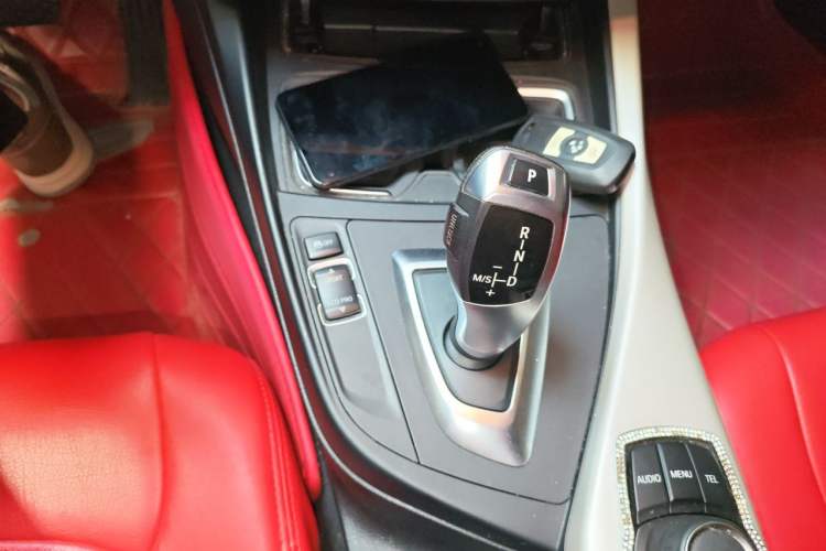 Used BMW 2 Series 2015 218i Convertible Coupe Gear Lever
