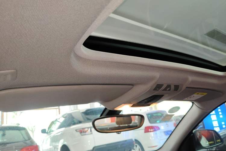 Used BMW 2 Series 2015 218i Headliner