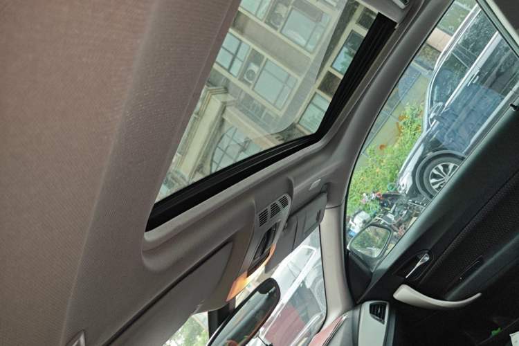 Used BMW 2 Series 2015 218i Headliner
