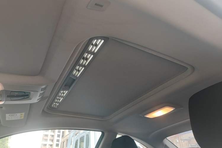 Used BMW 2 Series 2015 218i Headliner