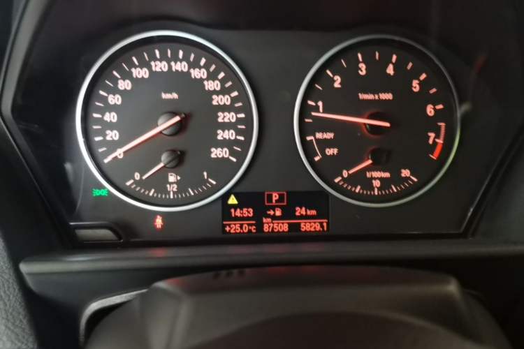 Used BMW 2 Series 2015 220i Convertible Coupe Leading Model Instrument Cluster