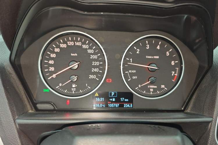 Used BMW 2 Series 2015 220i Convertible Coupe Leading Model Instrument Cluster