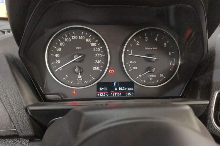 Used BMW 2 Series 2015 220i Convertible Coupe Leading Model Instrument Cluster