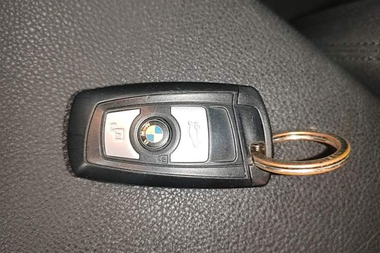 Used BMW 2 Series 2015 218i Interior 1