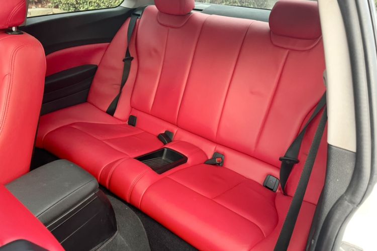 Used BMW 2 Series 2015 218i Interior 1