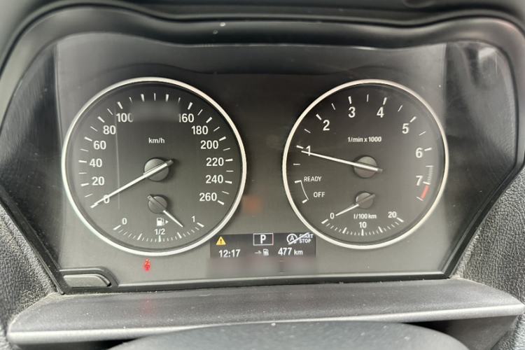 Used BMW 2 Series 2015 218i Interior 10