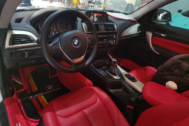 Used BMW 2 Series 2015 218i Interior 2