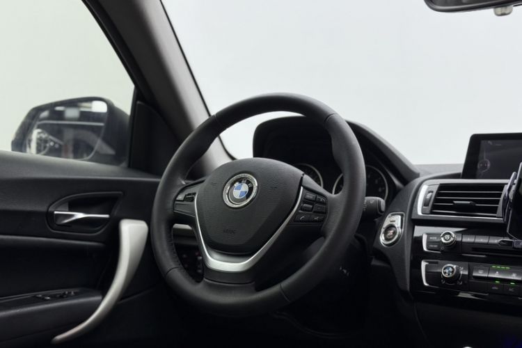 Used BMW 2 Series 2015 218i Interior 2