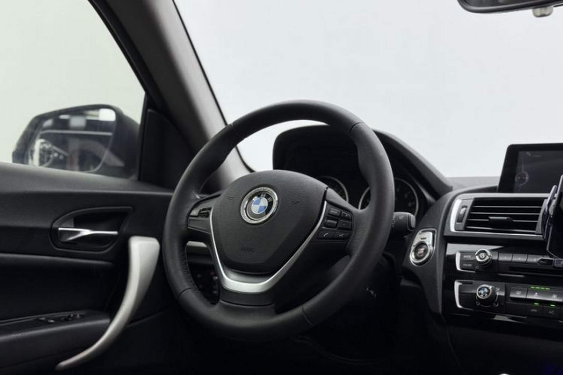 Used BMW 2 Series 2015 218i Interior 2