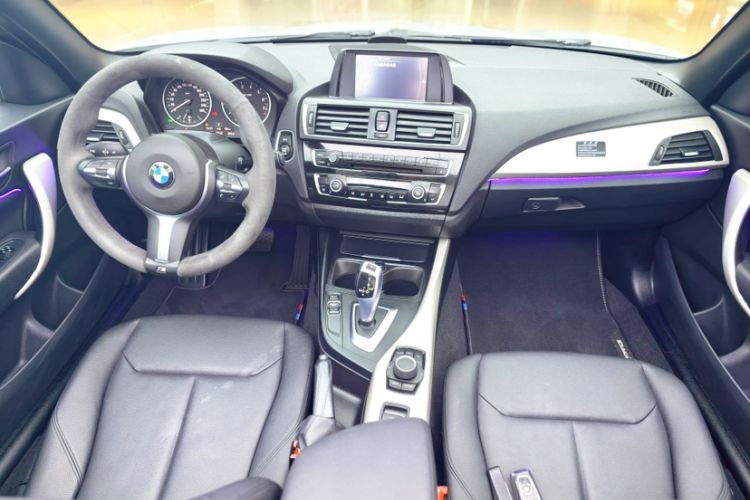 Used BMW 2 Series 2015 220i Convertible Coupe Leading Model Interior 2
