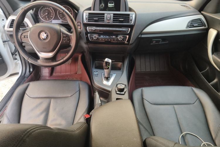 Used BMW 2 Series 2015 218i Convertible Coupe Interior 3