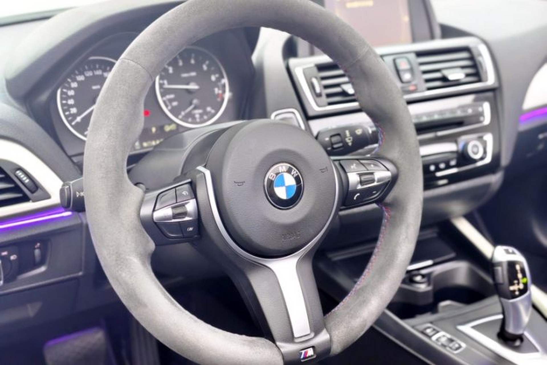 Used BMW 2 Series 2015 220i Convertible Coupe Leading Model Interior 3