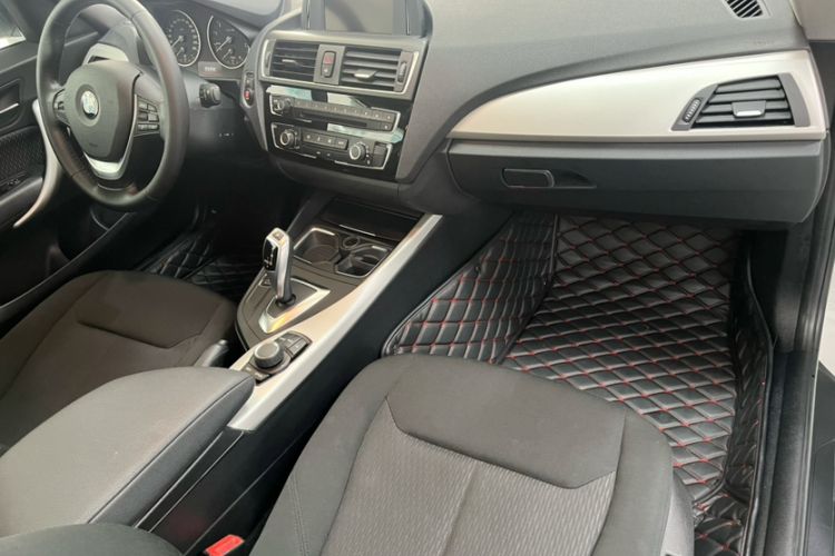 Used BMW 2 Series 2015 218i Interior 5