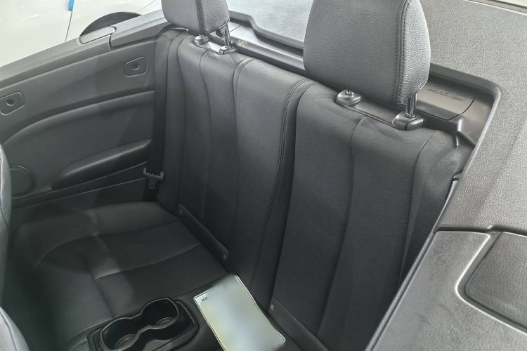 Used BMW 2 Series 2015 220i Convertible Coupe Leading Model Interior 5