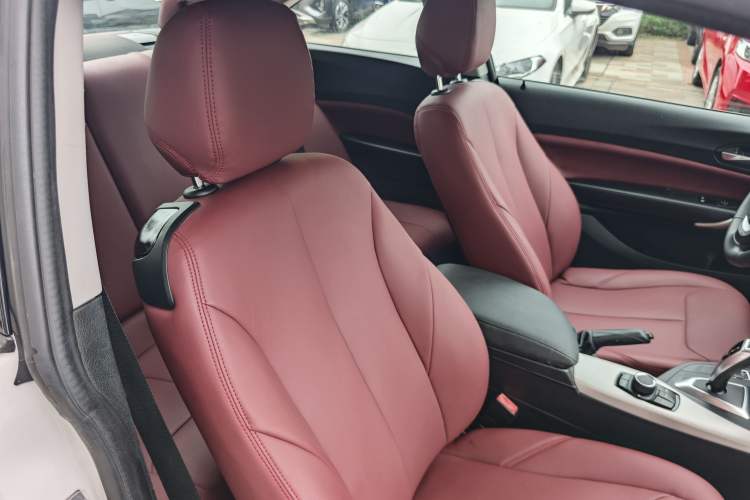 Used BMW 2 Series 2015 218i Interior 6