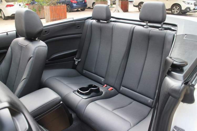 Used BMW 2 Series 2015 220i Convertible Coupe Leading Model Interior 6