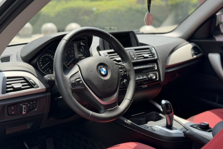 Used BMW 2 Series 2015 218i Interior 7
