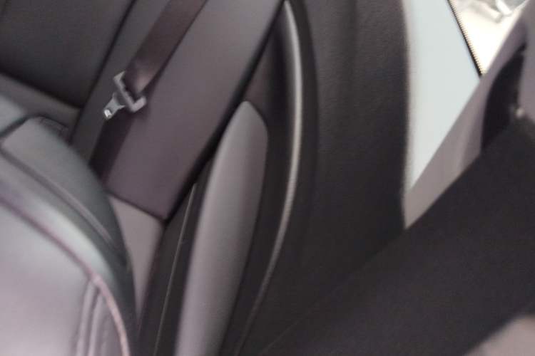 Used BMW 2 Series 2015 218i Interior 8