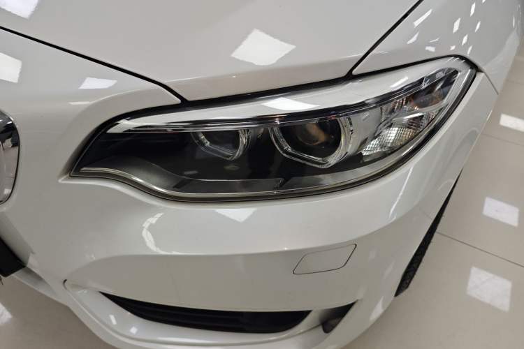 Used BMW 2 Series 2015 220i Convertible Coupe Leading Model Left Front Headlight