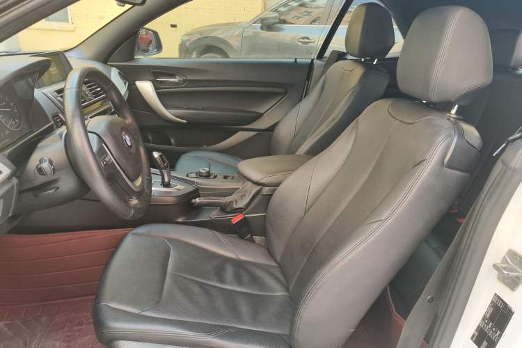 Used BMW 2 Series 2015 218i Convertible Coupe Left Front Seat