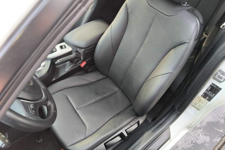 Used BMW 2 Series 2015 218i Convertible Coupe Left Front Seat