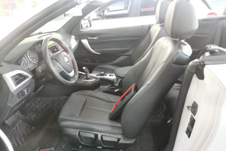 Used BMW 2 Series 2015 218i Convertible Coupe Left Front Seat