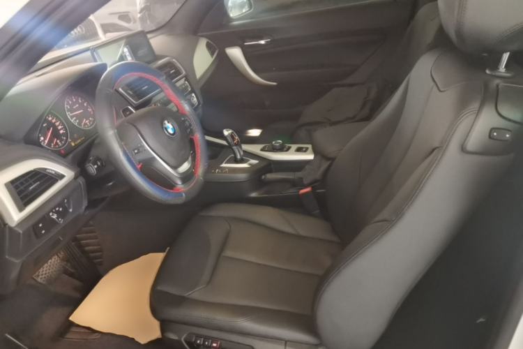 Used BMW 2 Series 2015 220i Convertible Coupe Leading Model Left Front Seat