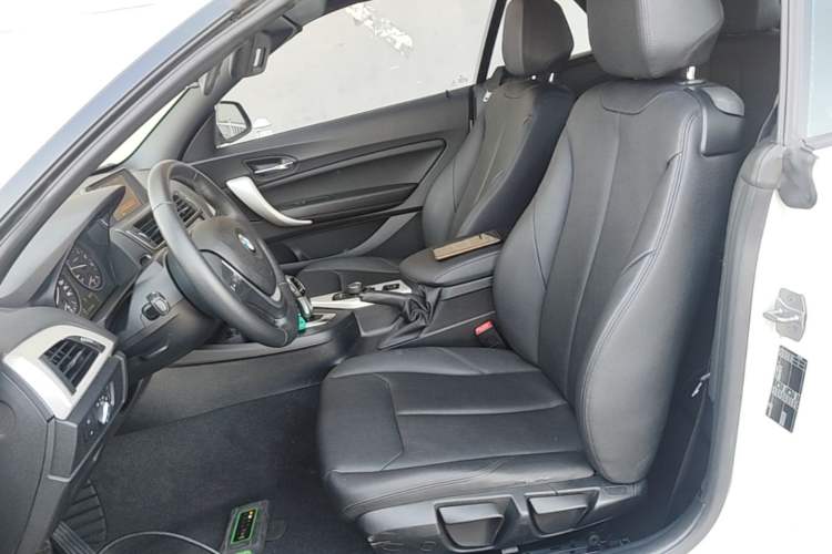 Used BMW 2 Series 2015 218i Convertible Coupe Left Front Seat