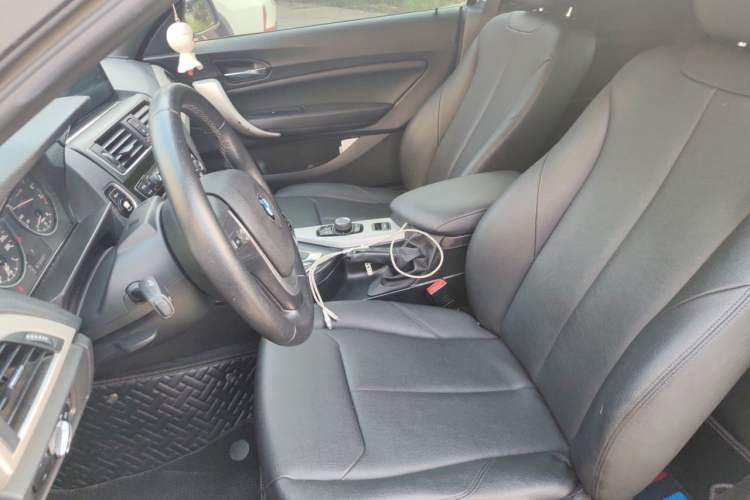 Used BMW 2 Series 2015 220i Convertible Coupe Leading Model Left Front Seat