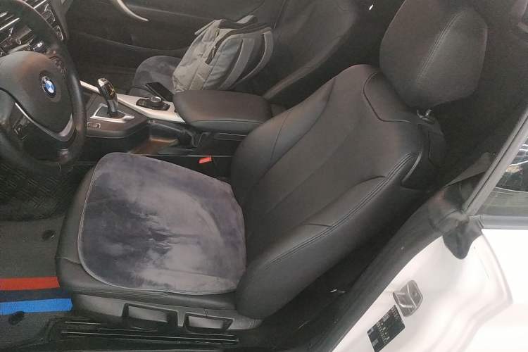 Used BMW 2 Series 2015 218i Convertible Coupe Left Front Seat