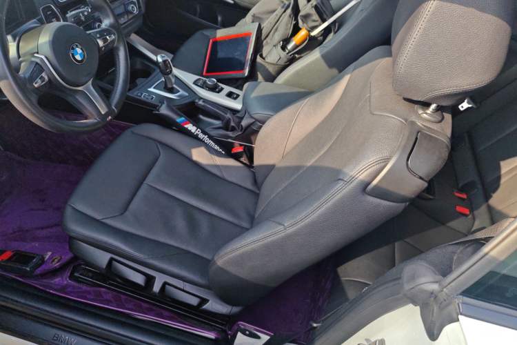 Used BMW 2 Series 2015 218i Convertible Coupe Left Front Seat