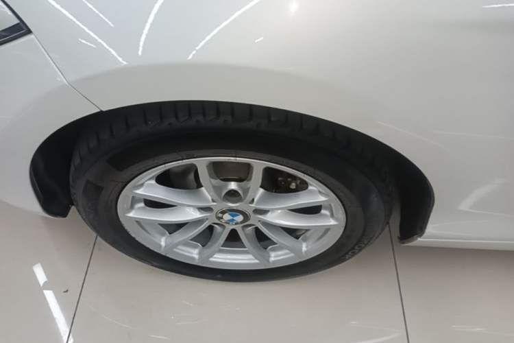 Used BMW 2 Series 2015 218i Left Front Wheel Hub