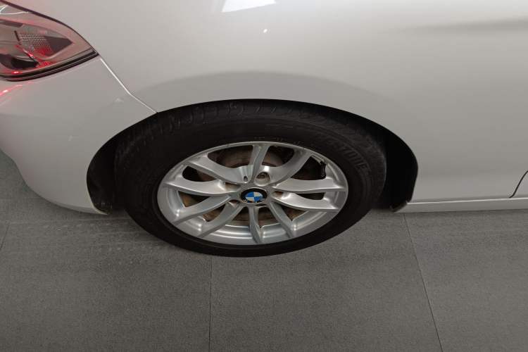 Used BMW 2 Series 2015 218i Convertible Coupe Left Front Wheel Hub