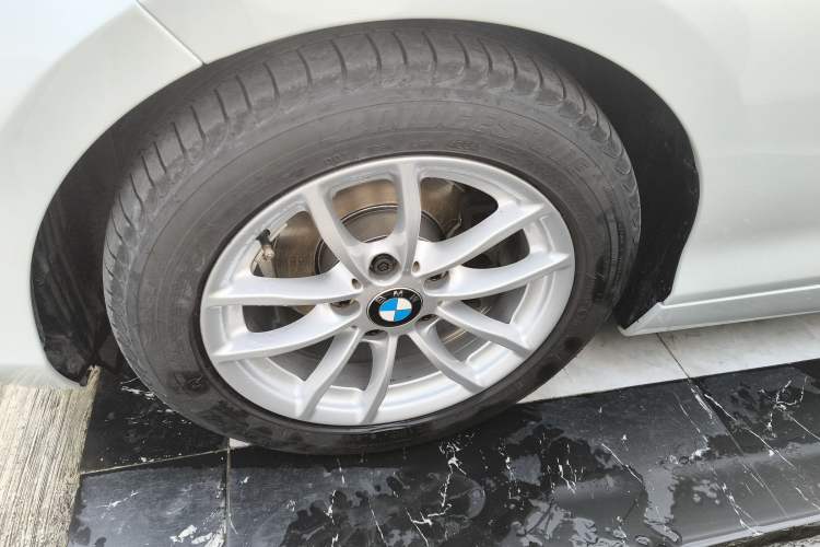 Used BMW 2 Series 2015 218i Convertible Coupe Left Front Wheel Hub