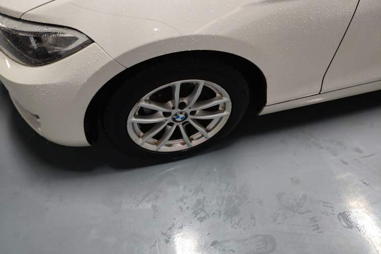 Used BMW 2 Series 2015 218i Left Front Wheel Hub