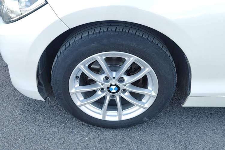 Used BMW 2 Series 2015 218i Convertible Coupe Left Front Wheel Hub