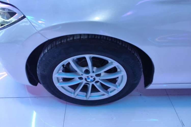 Used BMW 2 Series 2015 218i Convertible Coupe Left Front Wheel Hub