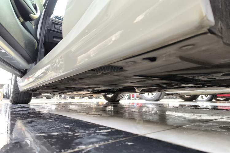 Used BMW 2 Series 2015 218i Convertible Coupe Left Side Sill