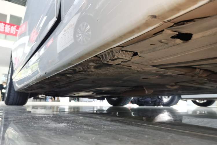 Used BMW 2 Series 2015 218i Convertible Coupe Left Side Sill