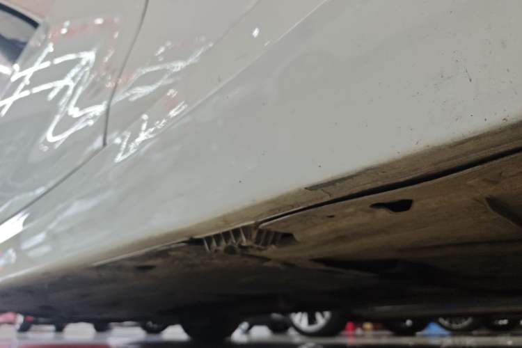 Used BMW 2 Series 2015 218i Convertible Coupe Left Side Sill