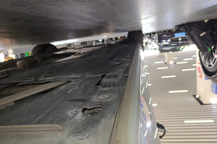 Used BMW 2 Series 2015 220i Convertible Coupe Leading Model Left Side Sill
