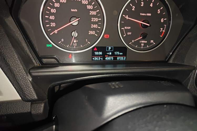 Used BMW 2 Series 2015 218i Convertible Coupe Odometer Close Up