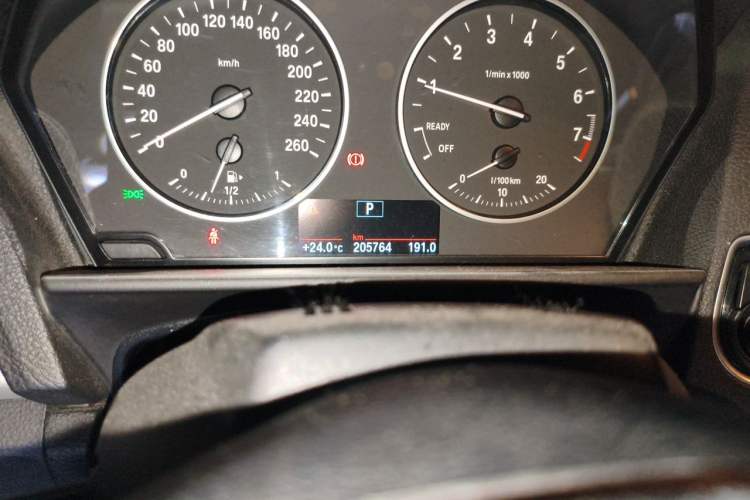 Used BMW 2 Series 2015 218i Convertible Coupe Odometer Close Up
