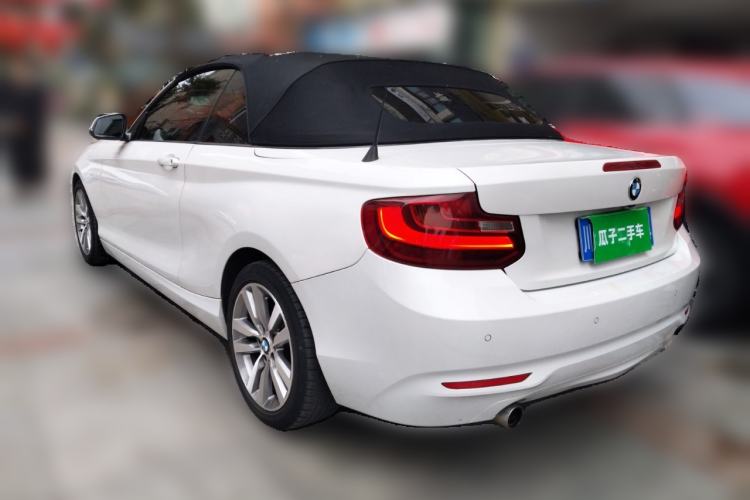 Used BMW 2 Series 2015 220i Convertible Coupe Leading Model Rear Left 45 Deg