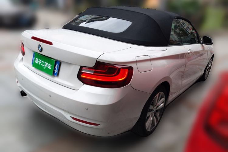 Used BMW 2 Series 2015 220i Convertible Coupe Leading Model Rear Right 45 Deg