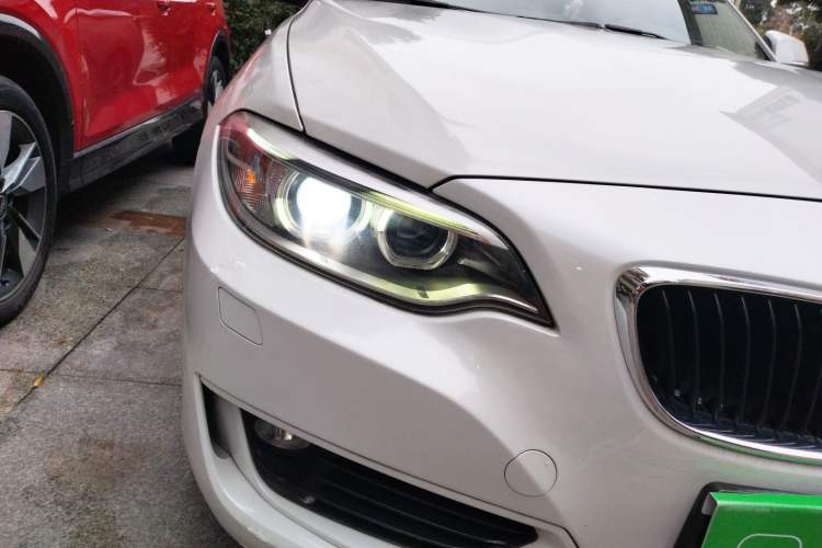 Used BMW 2 Series 2015 220i Convertible Coupe Leading Model Right Front Headlight