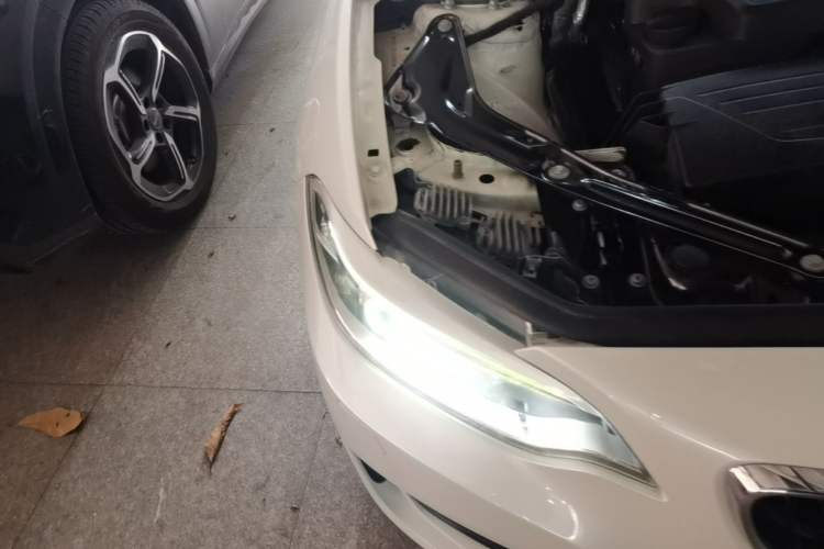 Used BMW 2 Series 2015 220i Convertible Coupe Leading Model Right Front Headlight