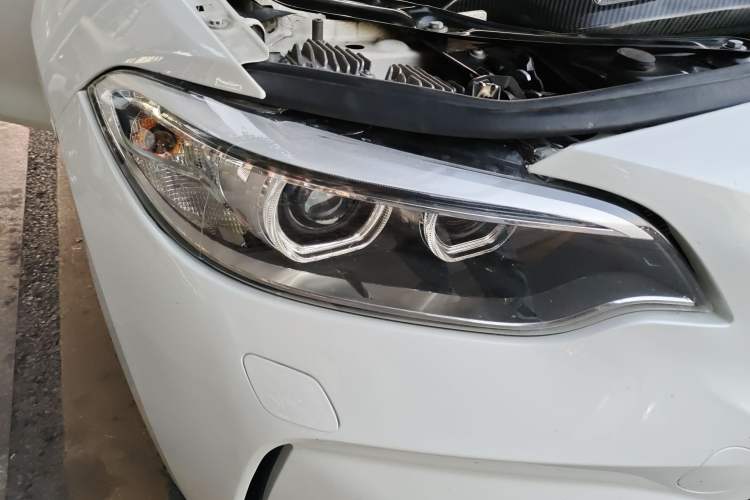 Used BMW 2 Series 2015 220i Convertible Coupe M Sport Edition Right Front Headlight